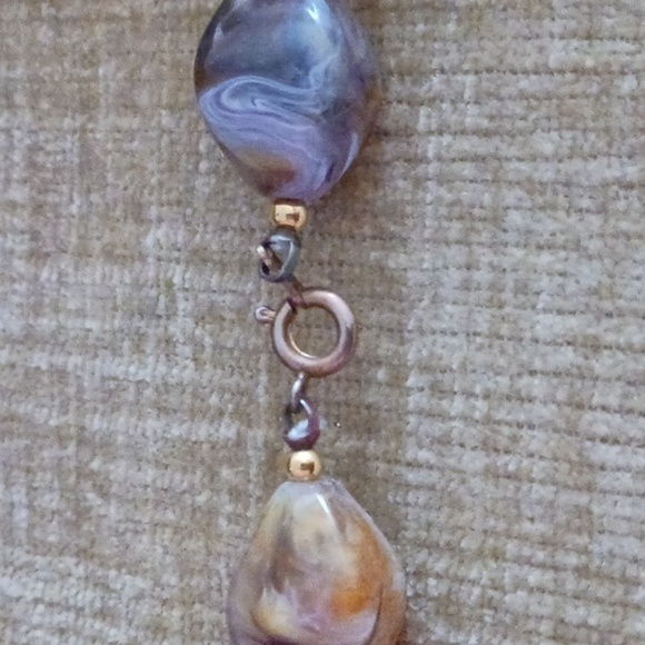 Gold Tone Marbled Beaded Necklace - Picture 6 of 7